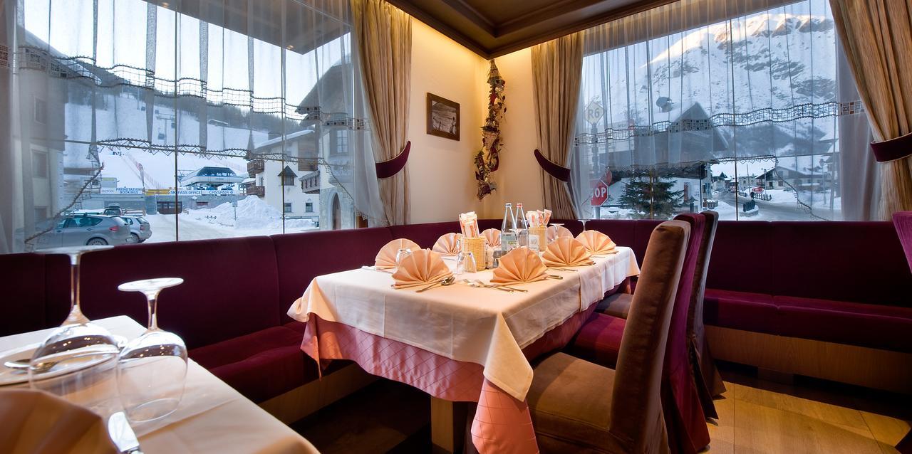 Hotel Ristorante Cassana Ливиньо Екстериор снимка