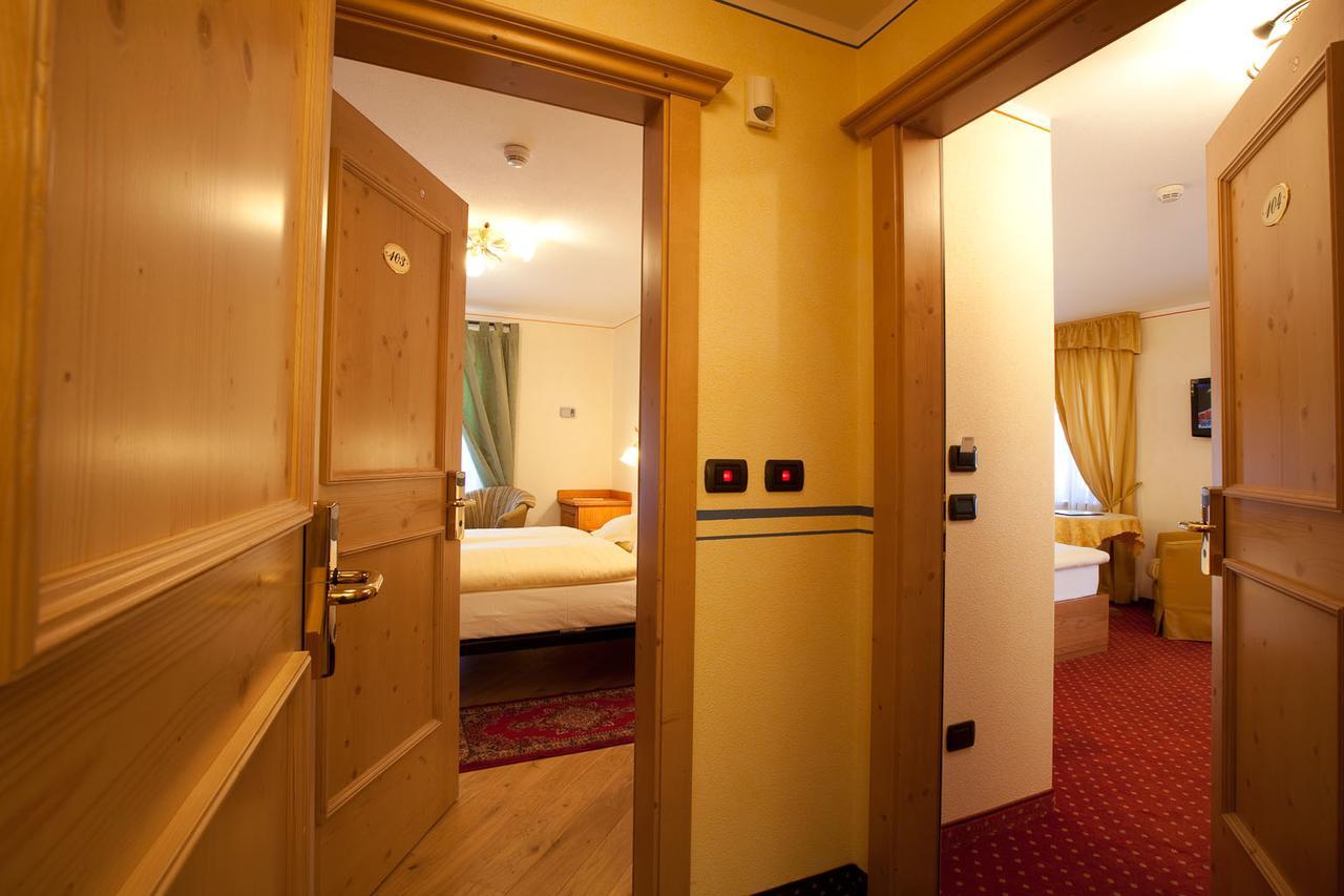 Hotel Ristorante Cassana Ливиньо Екстериор снимка