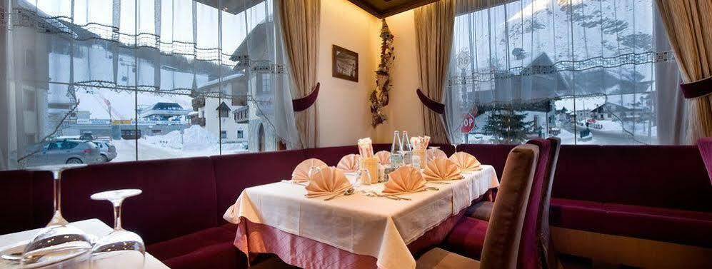 Hotel Ristorante Cassana Ливиньо Екстериор снимка