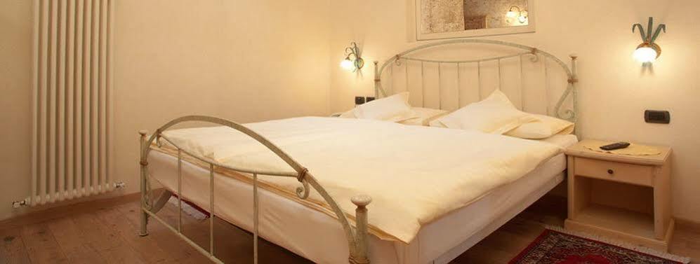 Hotel Ristorante Cassana Ливиньо Екстериор снимка
